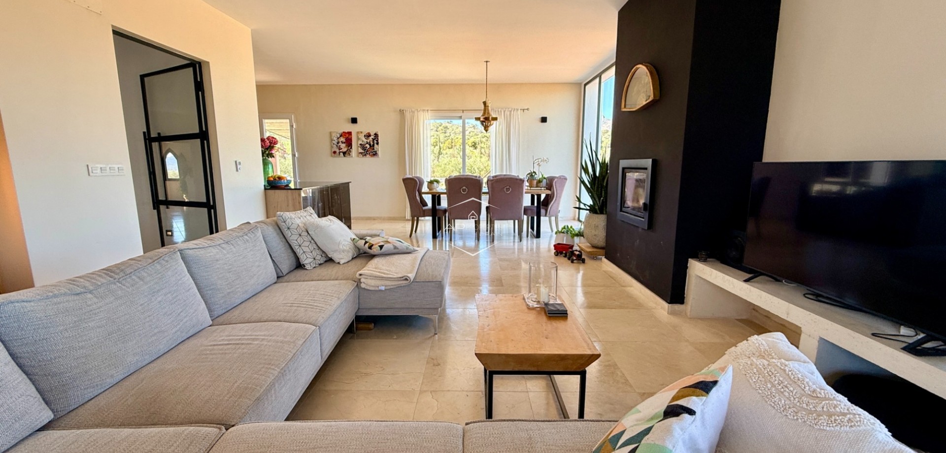 Revente - Villa - Indépendante -
Hondón de las Nieves