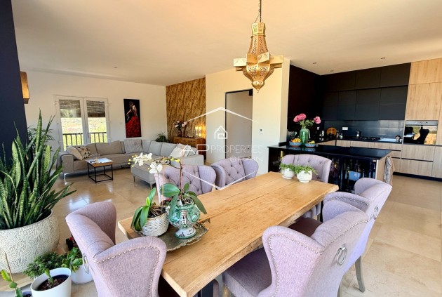 Revente - Villa - Indépendante -
Hondón de las Nieves