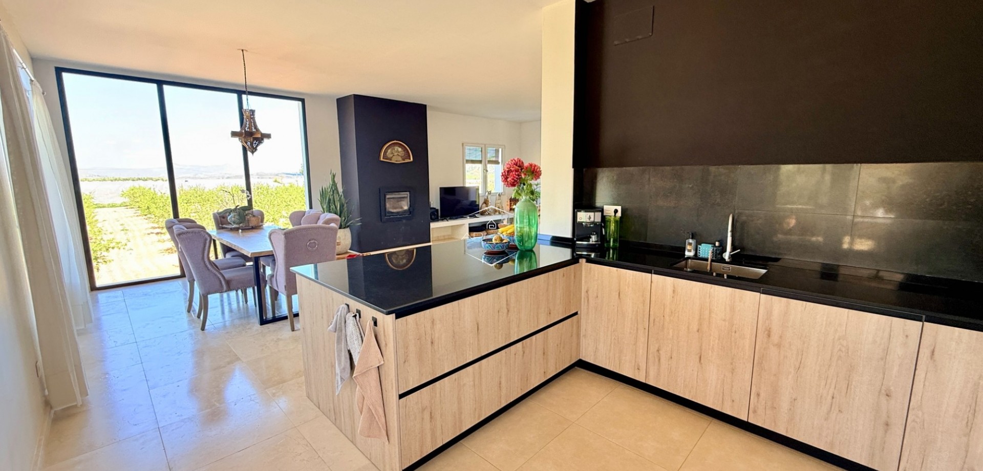 Revente - Villa - Indépendante -
Hondón de las Nieves