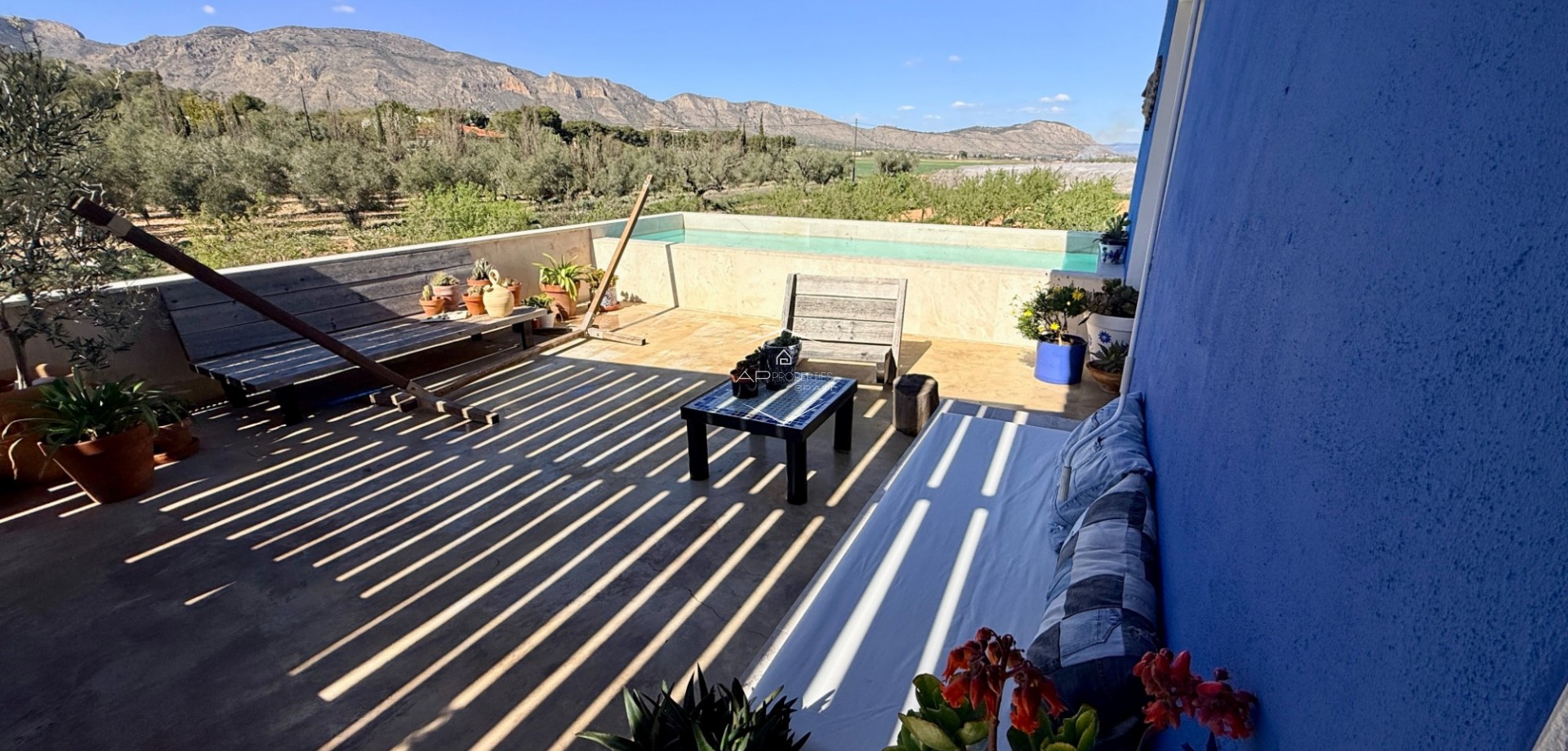 Revente - Villa - Indépendante -
Hondón de las Nieves