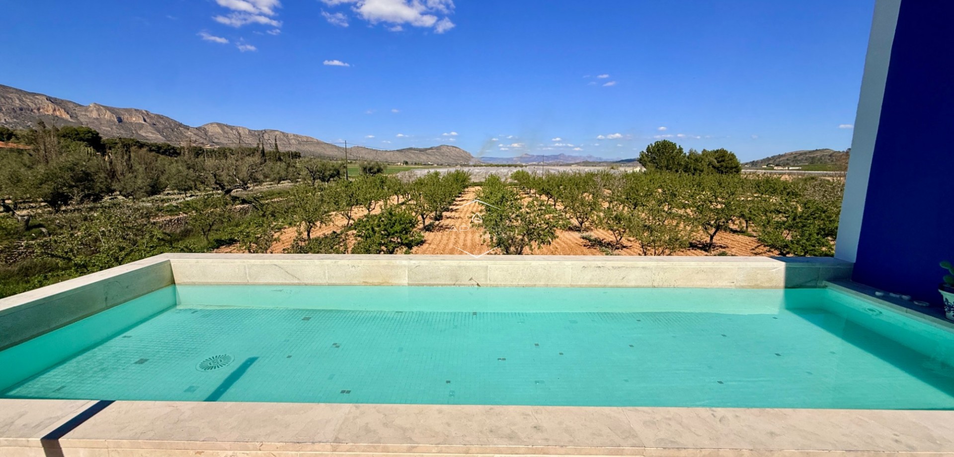 Revente - Villa - Indépendante -
Hondón de las Nieves