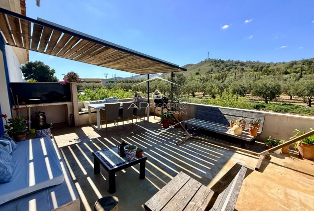 Revente - Villa - Indépendante -
Hondón de las Nieves