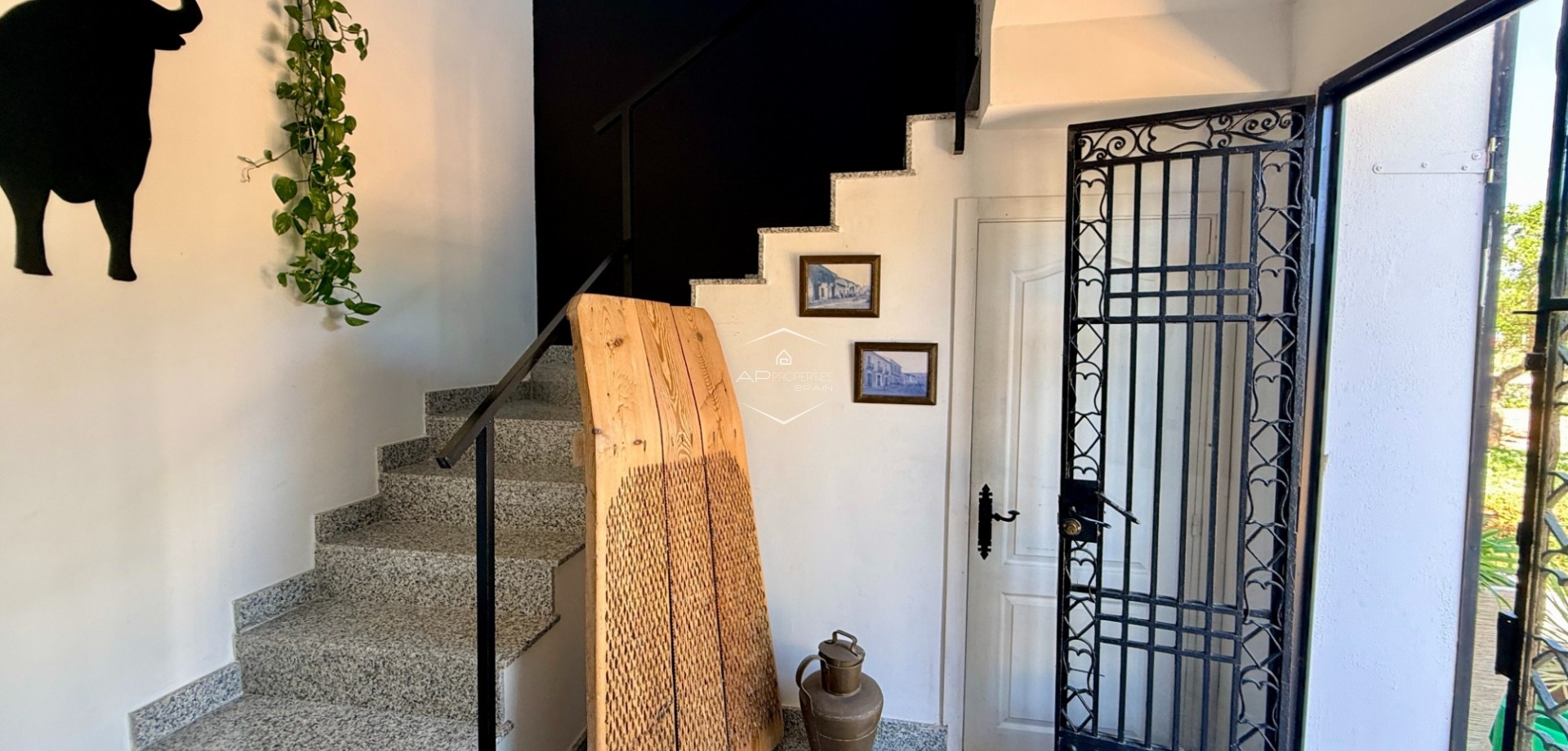 Revente - Villa - Indépendante -
Hondón de las Nieves