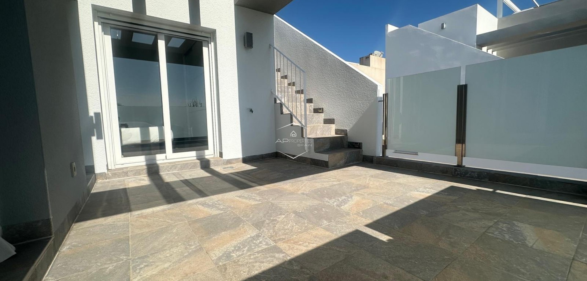 Resale - Villa - semi-detached -
Torrevieja