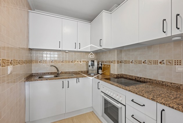 Herverkoop - Appartement- flat -
Daya Nueva - Costa Blanca South