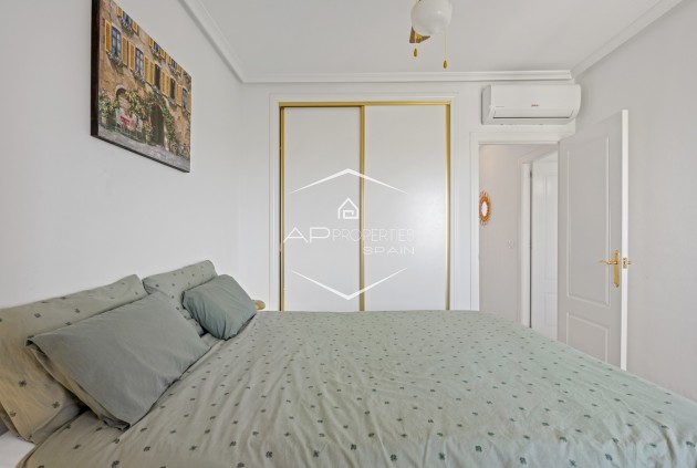 Herverkoop - Appartement- flat -
Daya Nueva - Costa Blanca South