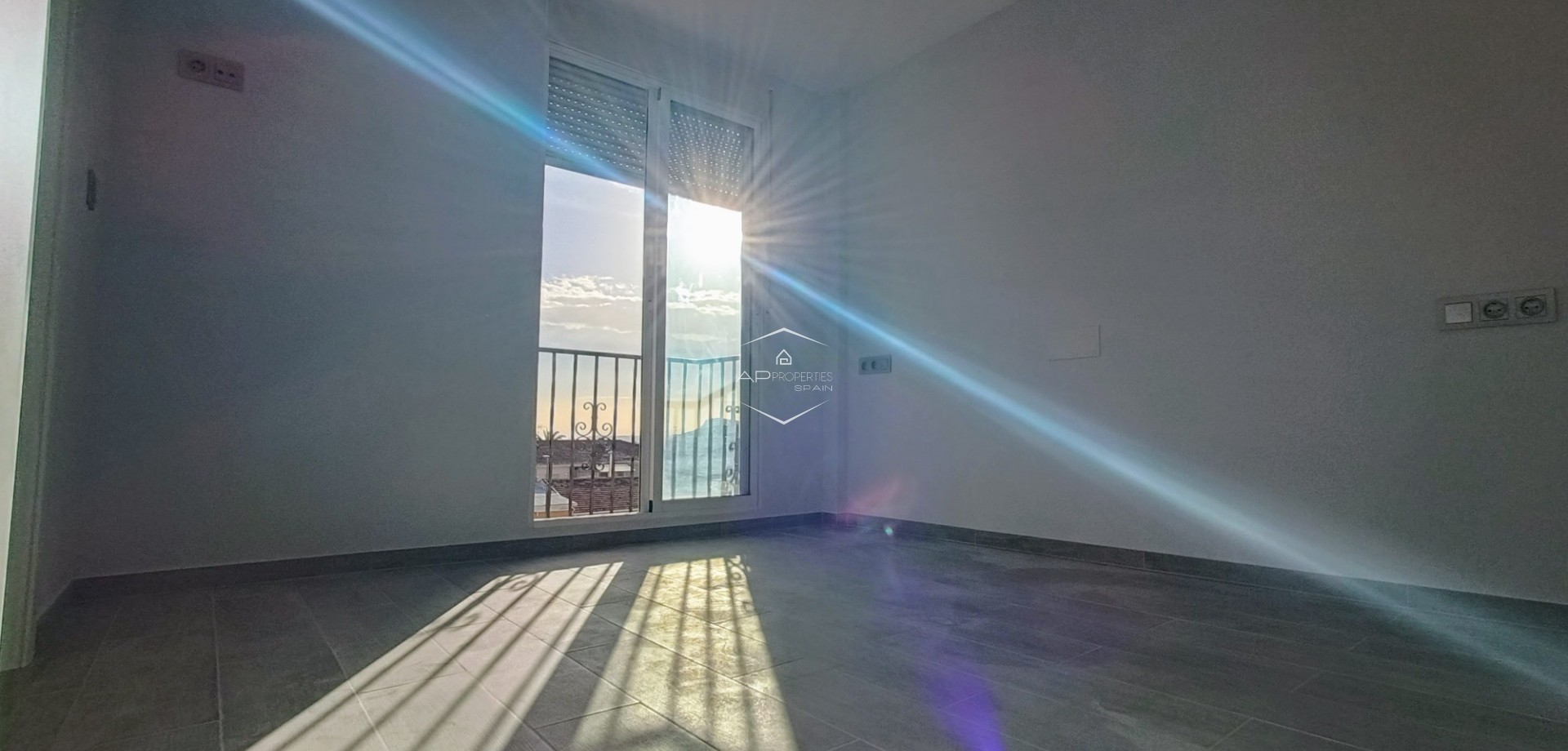 Revente - Maison de ville -
La Romana
