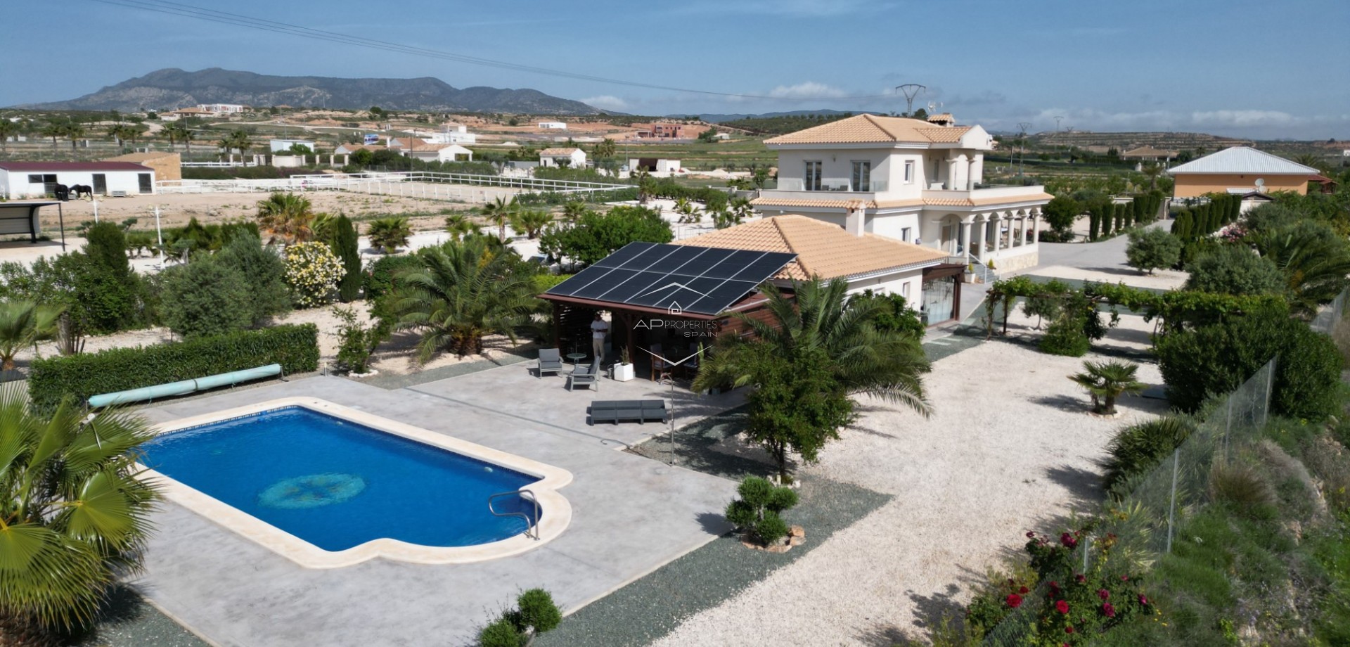 Revente - Villa - Indépendante -
Pinoso