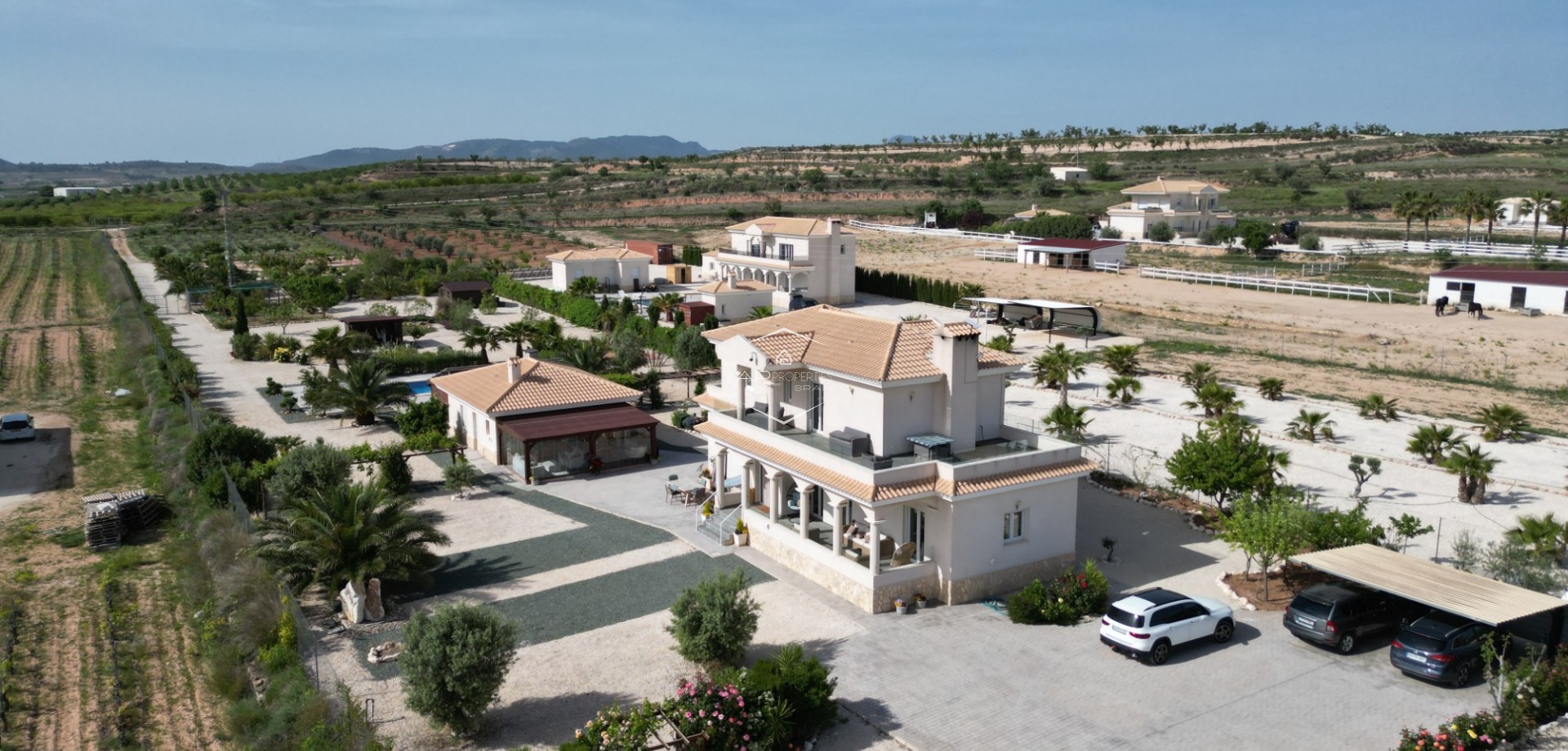 Revente - Villa - Indépendante -
Pinoso