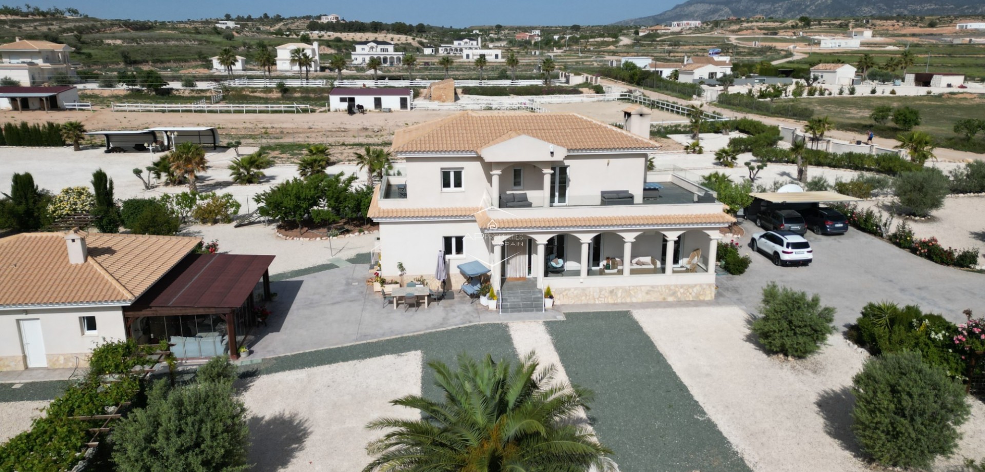 Revente - Villa - Indépendante -
Pinoso