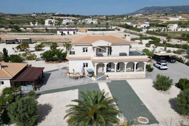 Revente - Villa - Indépendante -
Pinoso