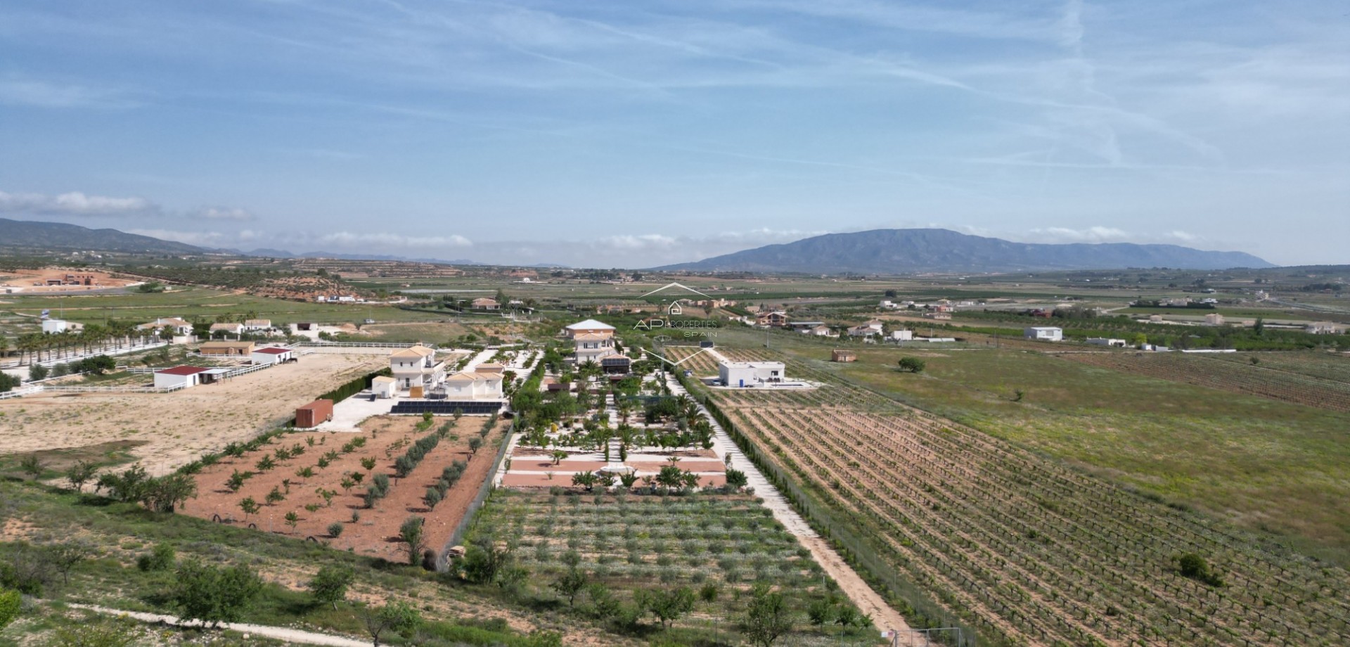 Revente - Villa - Indépendante -
Pinoso