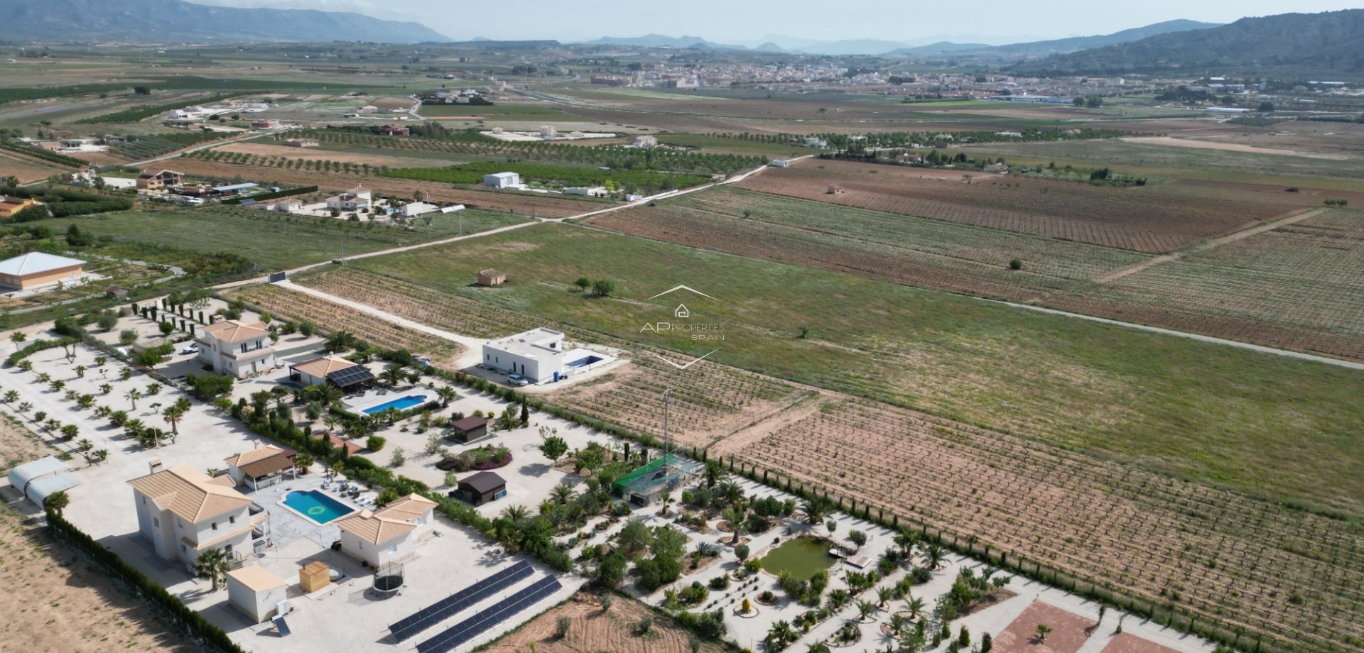 Revente - Villa - Indépendante -
Pinoso