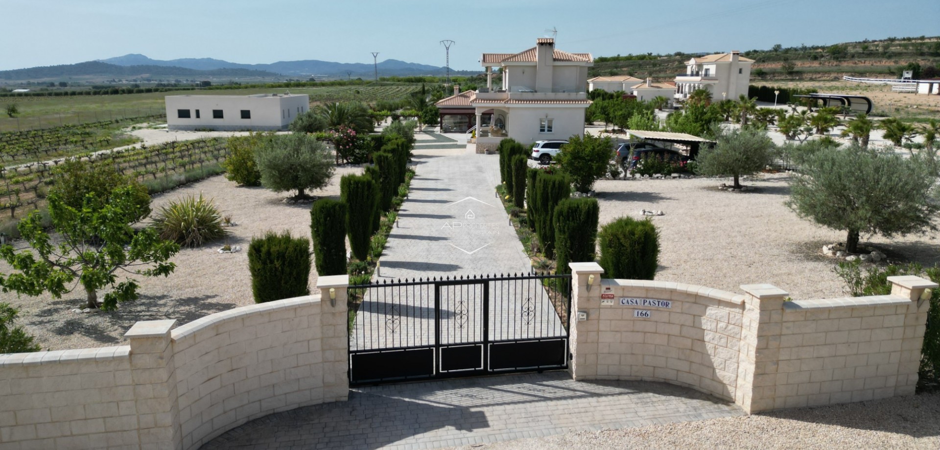 Revente - Villa - Indépendante -
Pinoso