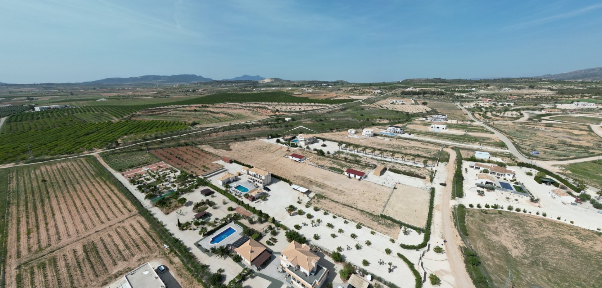 Revente - Villa - Indépendante -
Pinoso