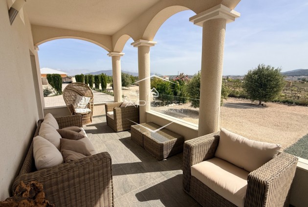 Revente - Villa - Indépendante -
Pinoso
