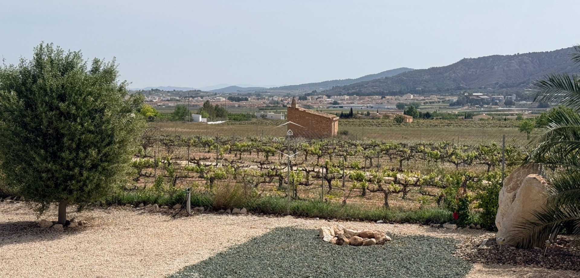 Revente - Villa - Indépendante -
Pinoso