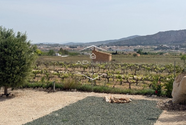 Revente - Villa - Indépendante -
Pinoso