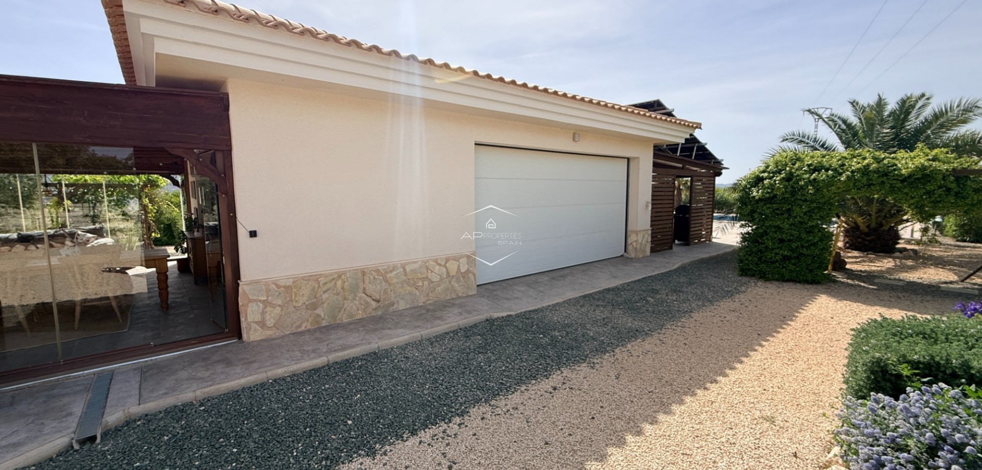 Revente - Villa - Indépendante -
Pinoso