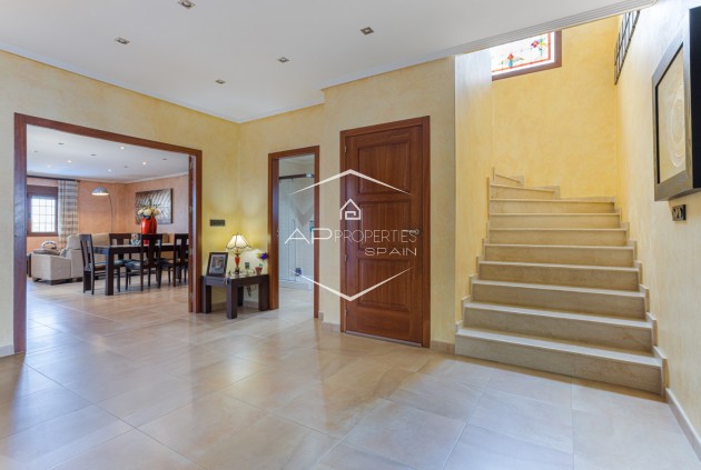Herverkoop - Villa - Vrijstaand -
Los Montesinos - La Herrada