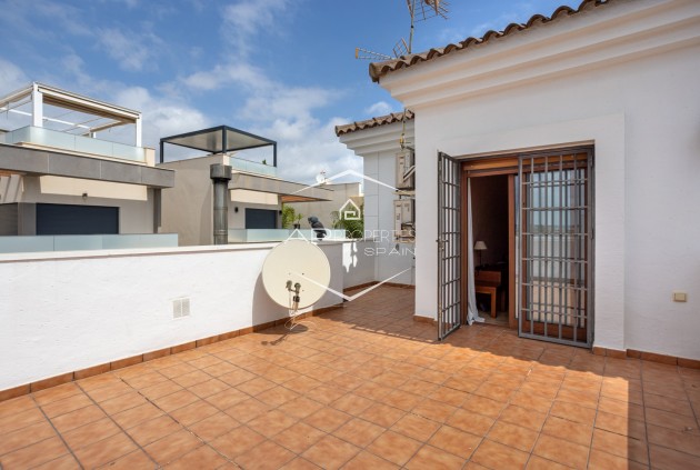 Herverkoop - Villa - Vrijstaand -
Los Montesinos - La Herrada