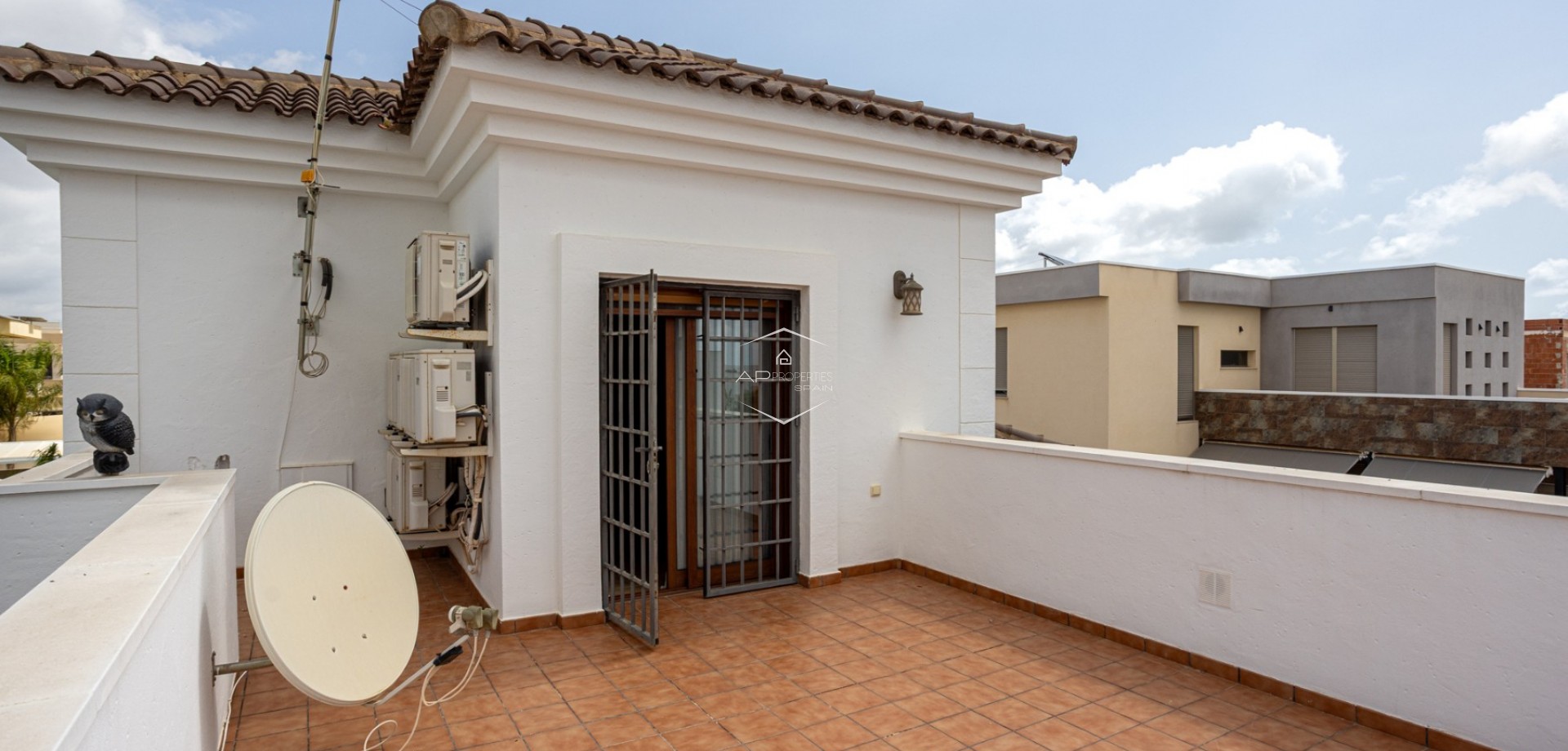 Herverkoop - Villa - Vrijstaand -
Los Montesinos - La Herrada