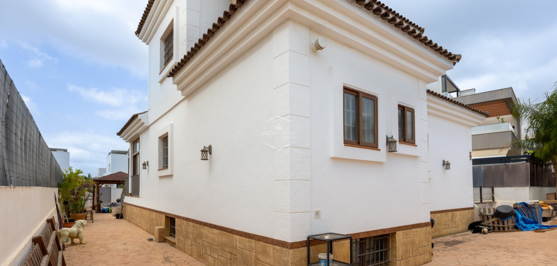 Herverkoop - Villa - Vrijstaand -
Los Montesinos - La Herrada