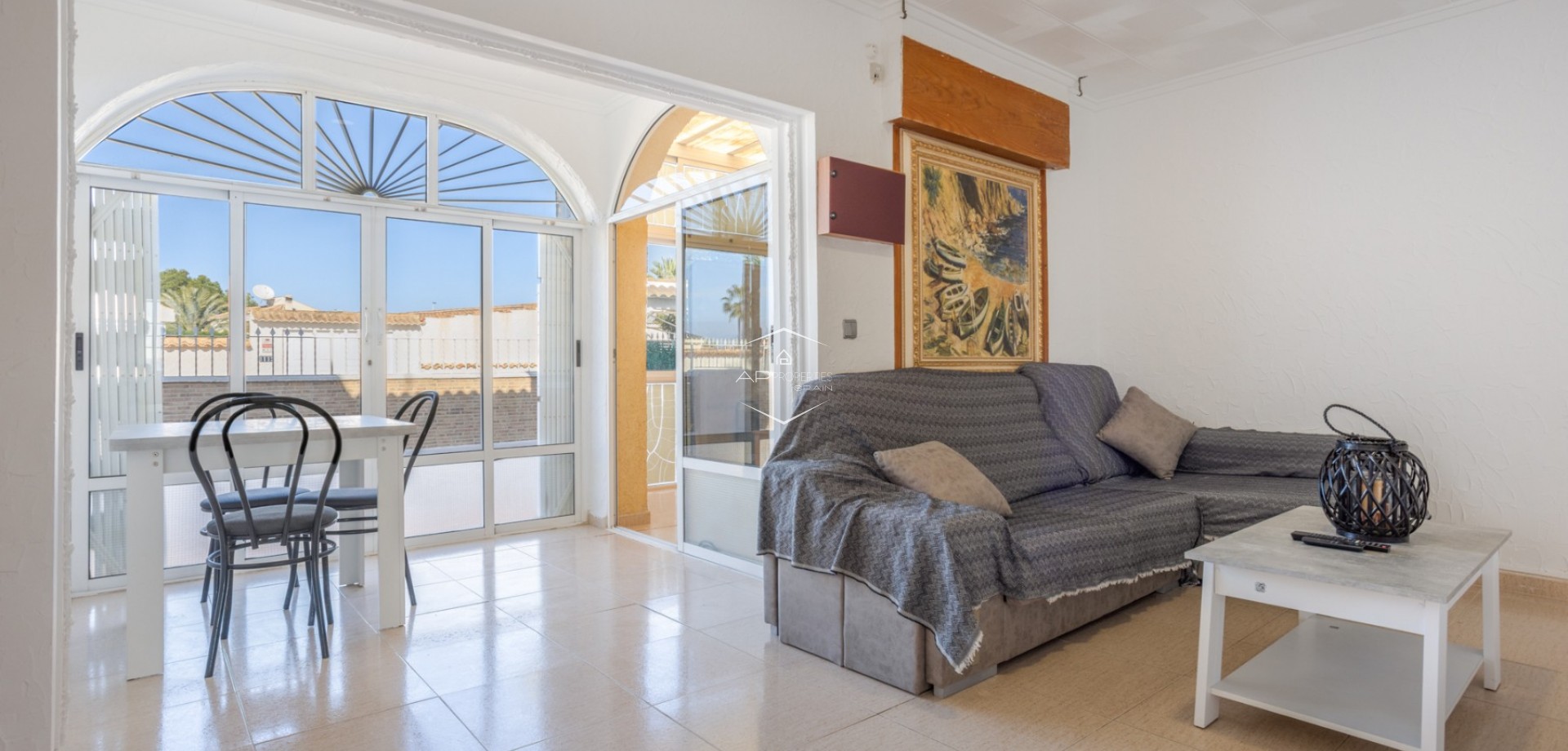 Herverkoop - Villa - Vrijstaand -
Torrevieja - Urbanización San Luis