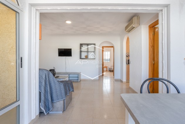 Herverkoop - Villa - Vrijstaand -
Torrevieja - Urbanización San Luis