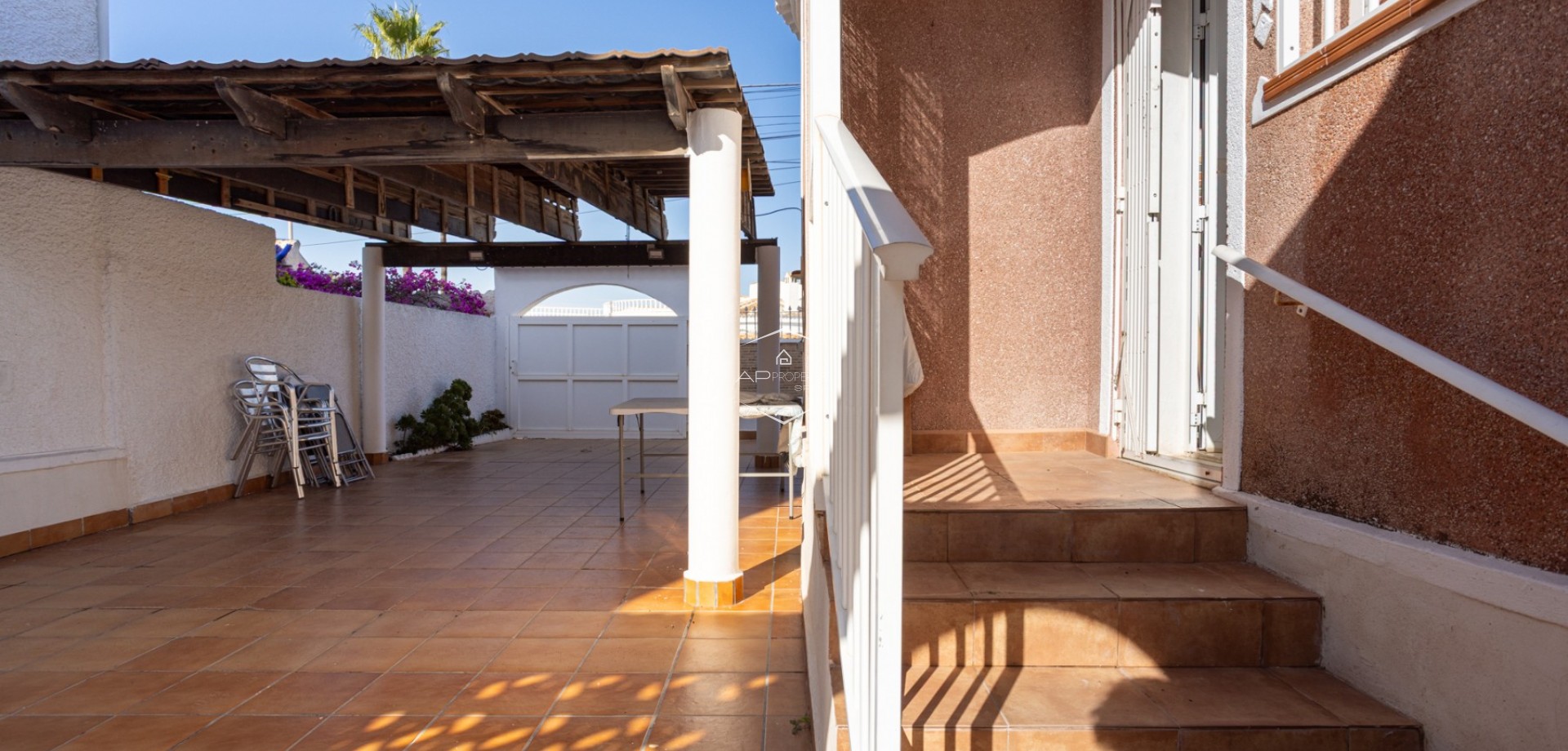 Herverkoop - Villa - Vrijstaand -
Torrevieja - Urbanización San Luis