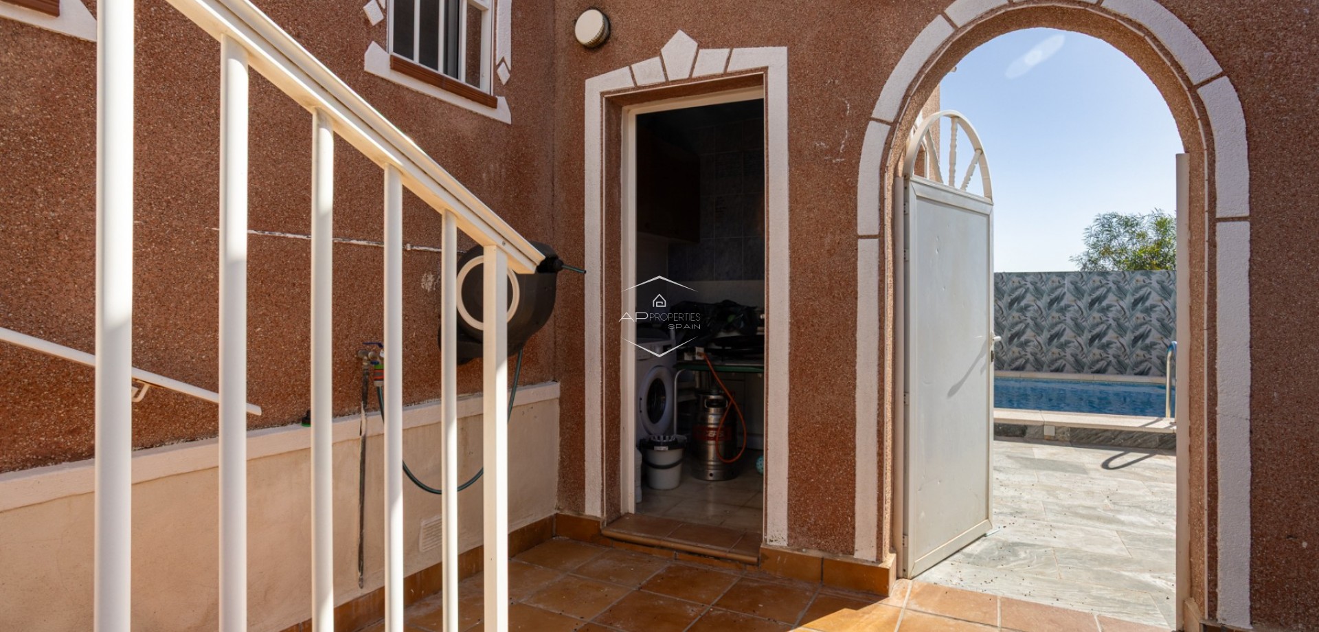 Herverkoop - Villa - Vrijstaand -
Torrevieja - Urbanización San Luis