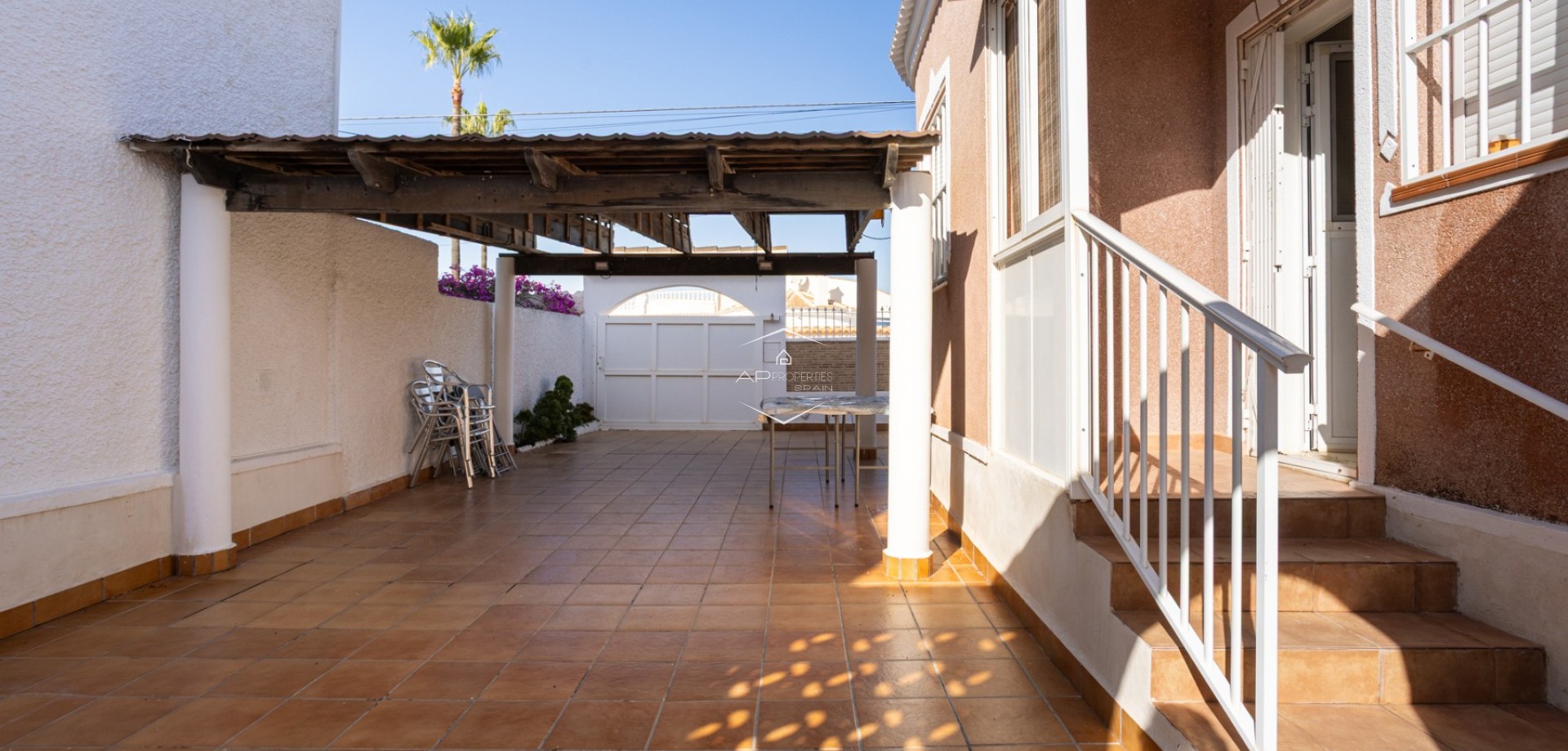 Herverkoop - Villa - Vrijstaand -
Torrevieja - Urbanización San Luis