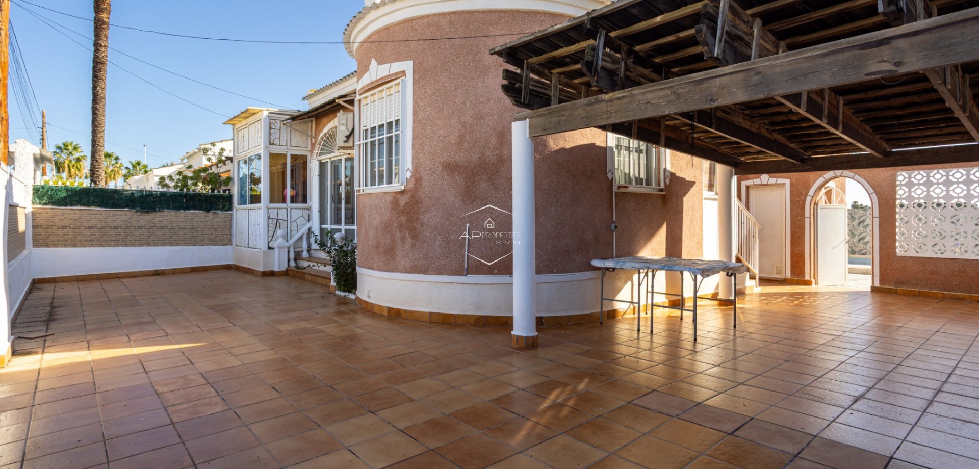 Herverkoop - Villa - Vrijstaand -
Torrevieja - Urbanización San Luis