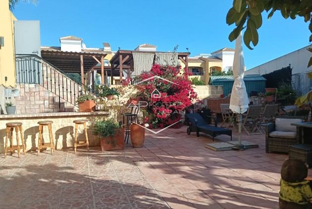 Herverkoop - Appartement- flat -
Los Montesinos - La Herrada