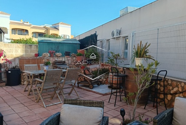 Herverkoop - Appartement- flat -
Los Montesinos - La Herrada