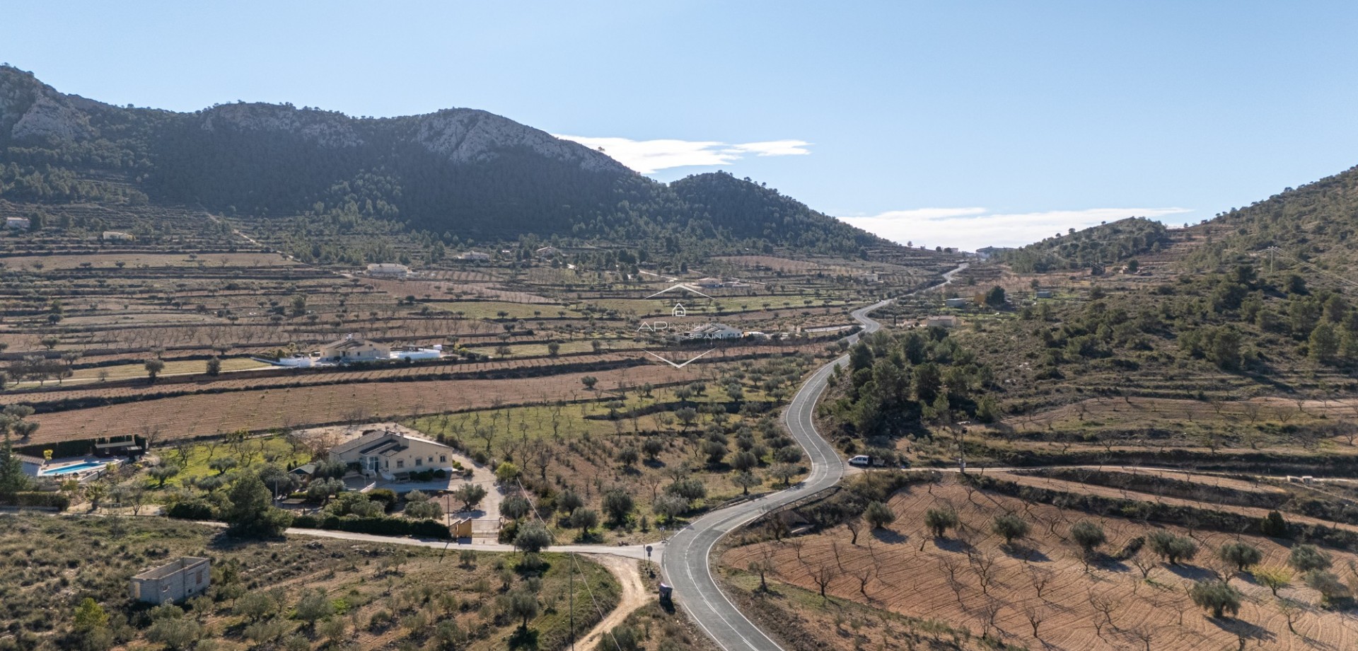 Herverkoop - Finca -
La Zarza