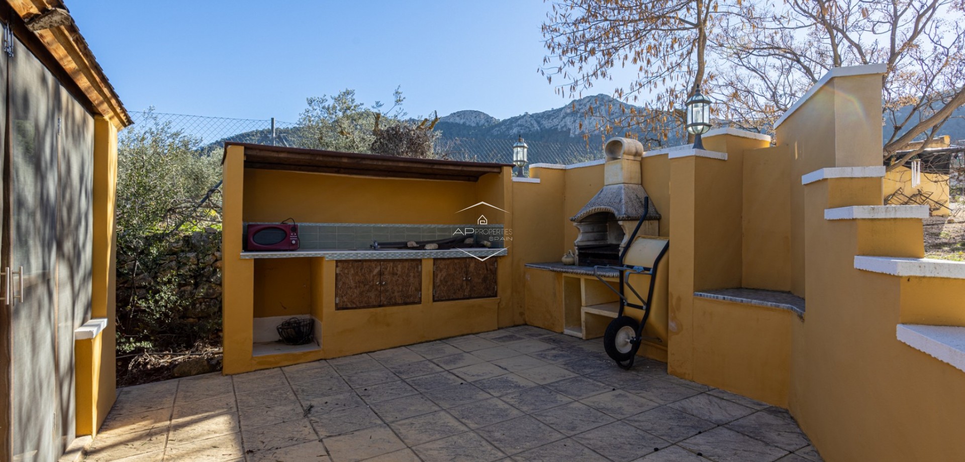 Herverkoop - Finca -
La Zarza