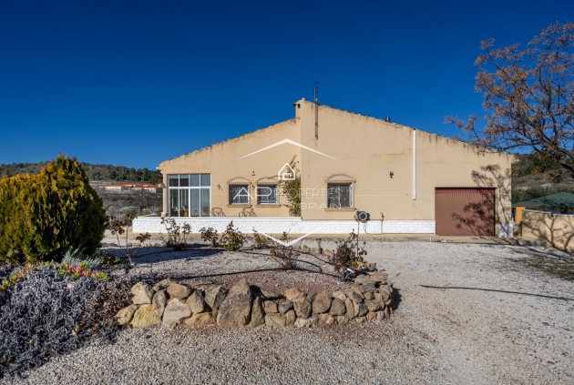 Herverkoop - Finca -
La Zarza
