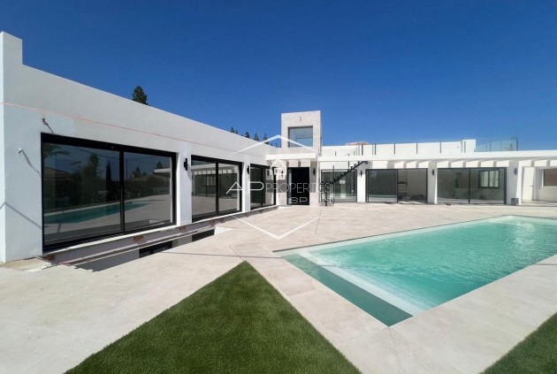 Nowy budynek - Willa - Dom wolnostojący -
Mijas - Mijas Costa
