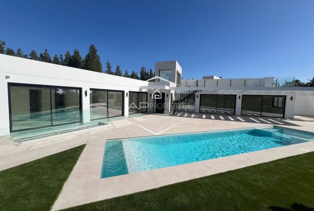 Nowy budynek - Willa - Dom wolnostojący -
Mijas - Mijas Costa