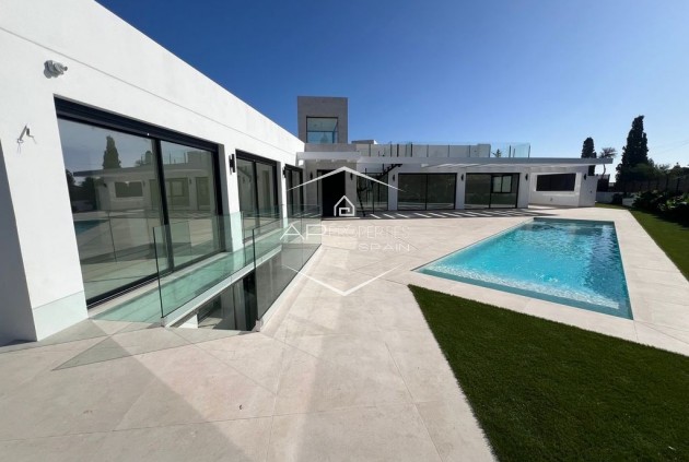 Nowy budynek - Willa - Dom wolnostojący -
Mijas - Mijas Costa