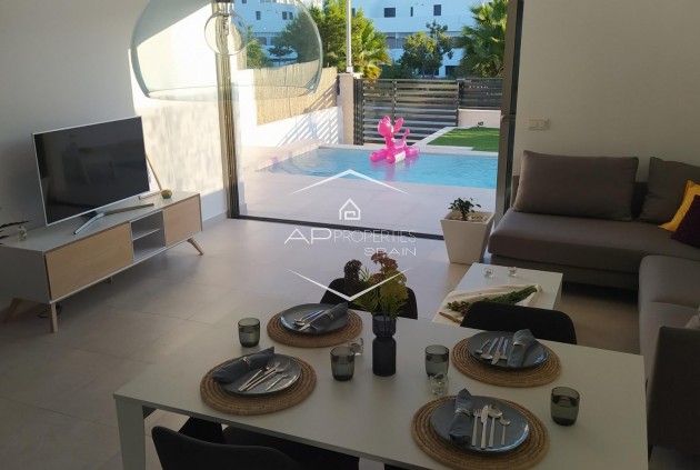 Nueva construcción  - Villa - Independiente -
Orihuela Costa - PAU 8