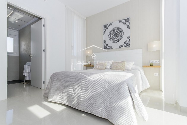 Nueva construcción  - Villa - Independiente -
Los Montesinos - La Herrada