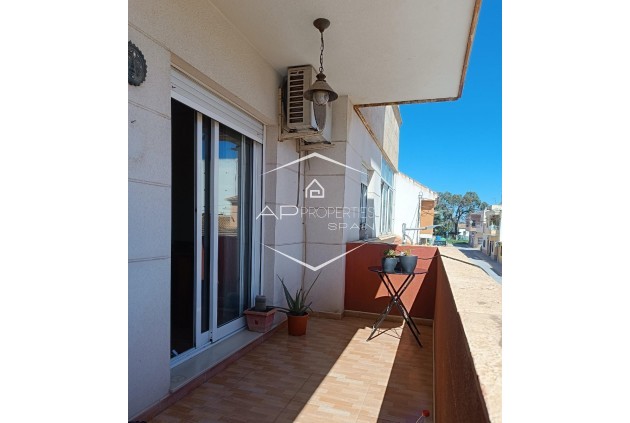 Reventa - Apartamento - piso -
Los Montesinos