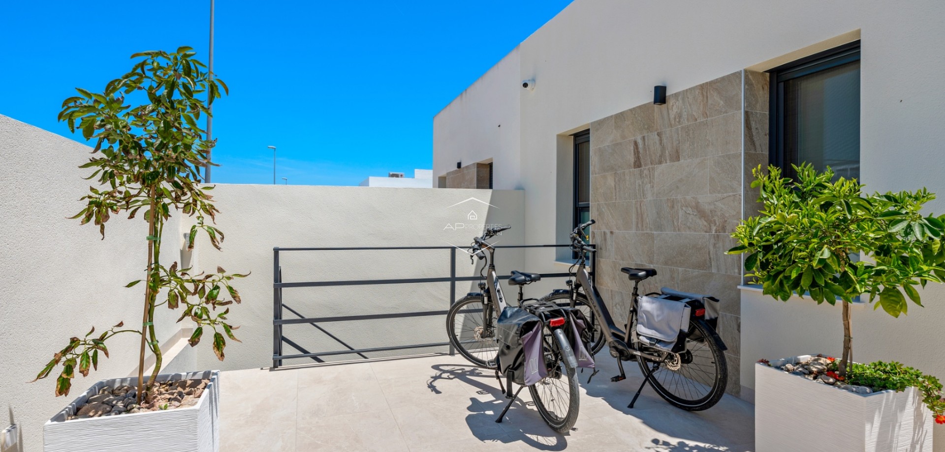 Odsprzedaż - Willa - Dom wolnostojący -
Daya Nueva - Costa Blanca South