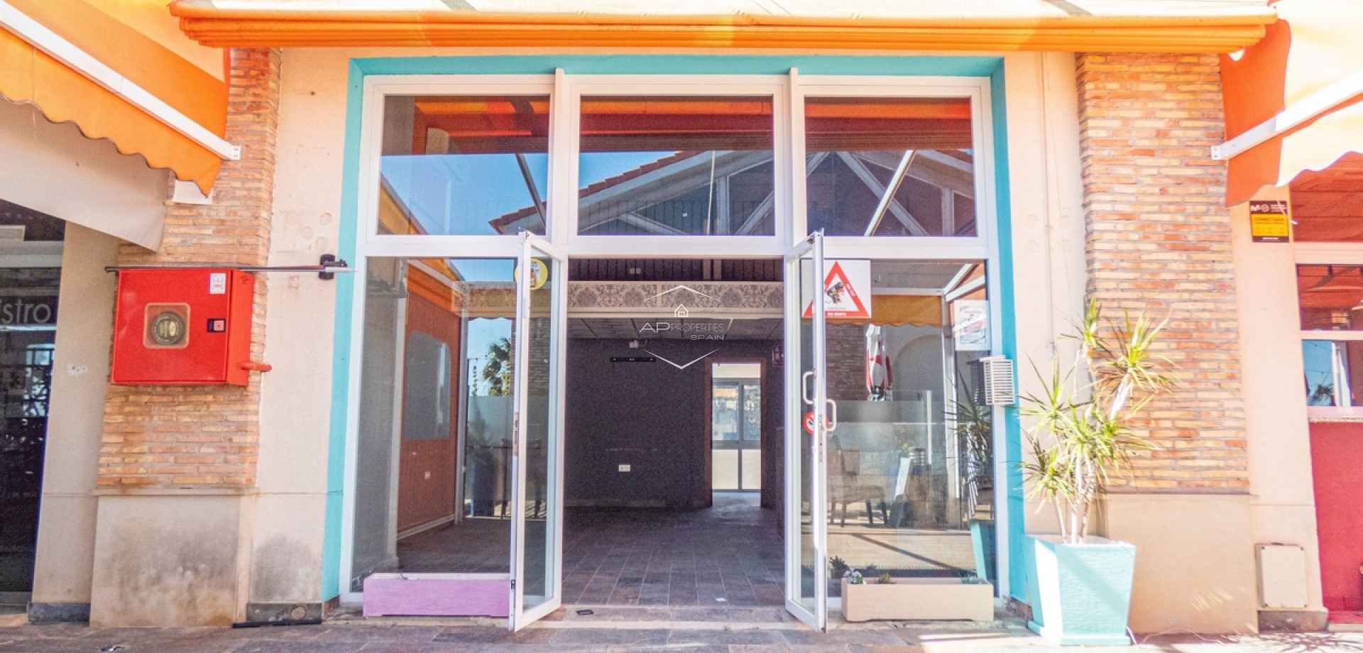 Herverkoop - Commercieel -
Algorfa