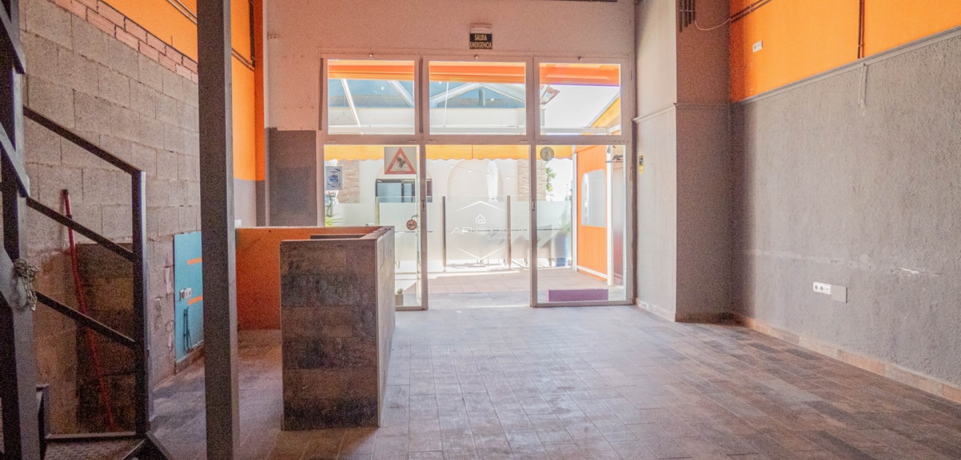 Herverkoop - Commercieel -
Algorfa