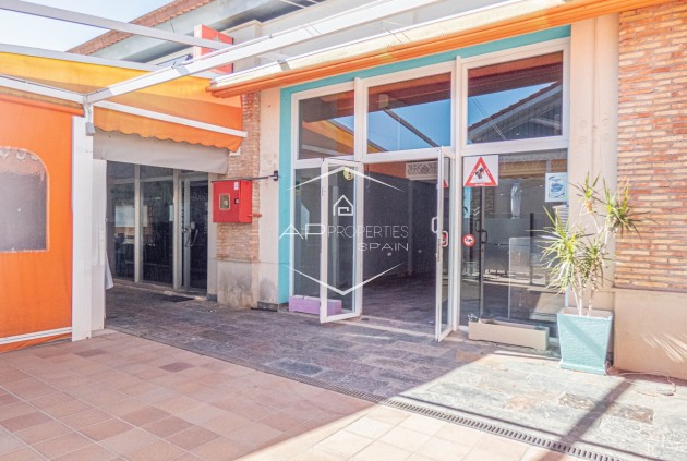 Herverkoop - Commercieel -
Algorfa