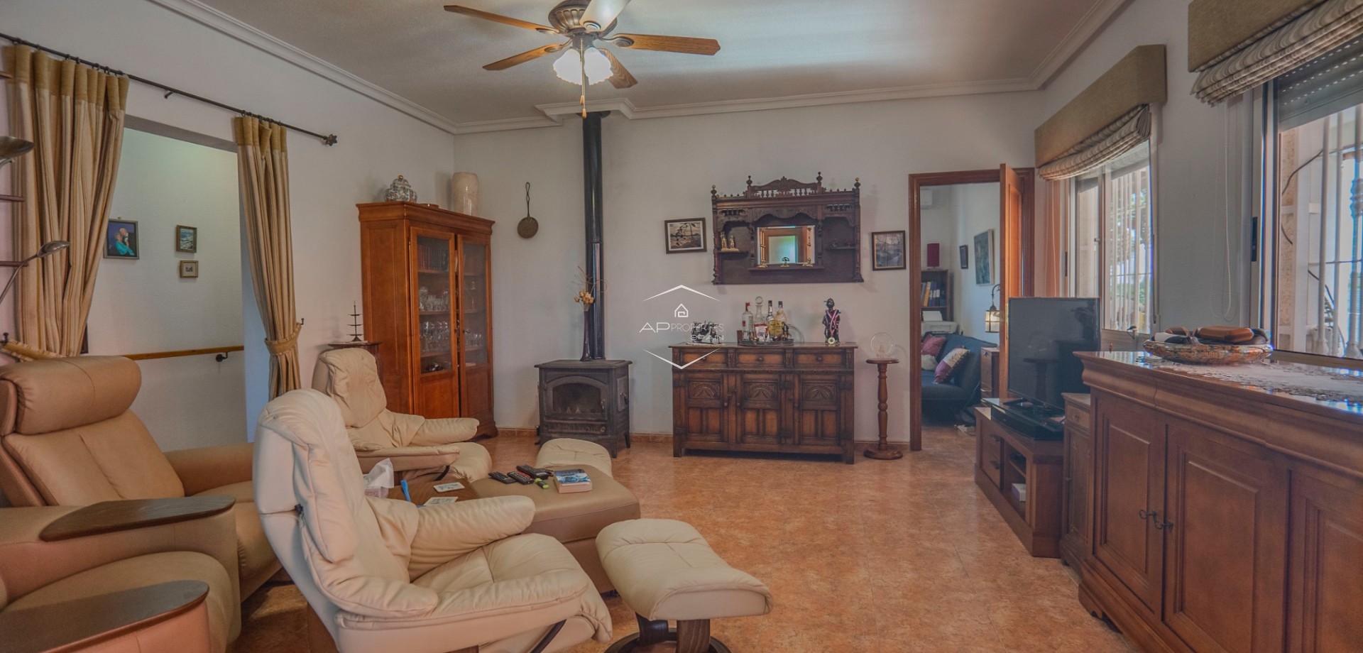 Revente - Finca -
Orihuela - San Bartolome