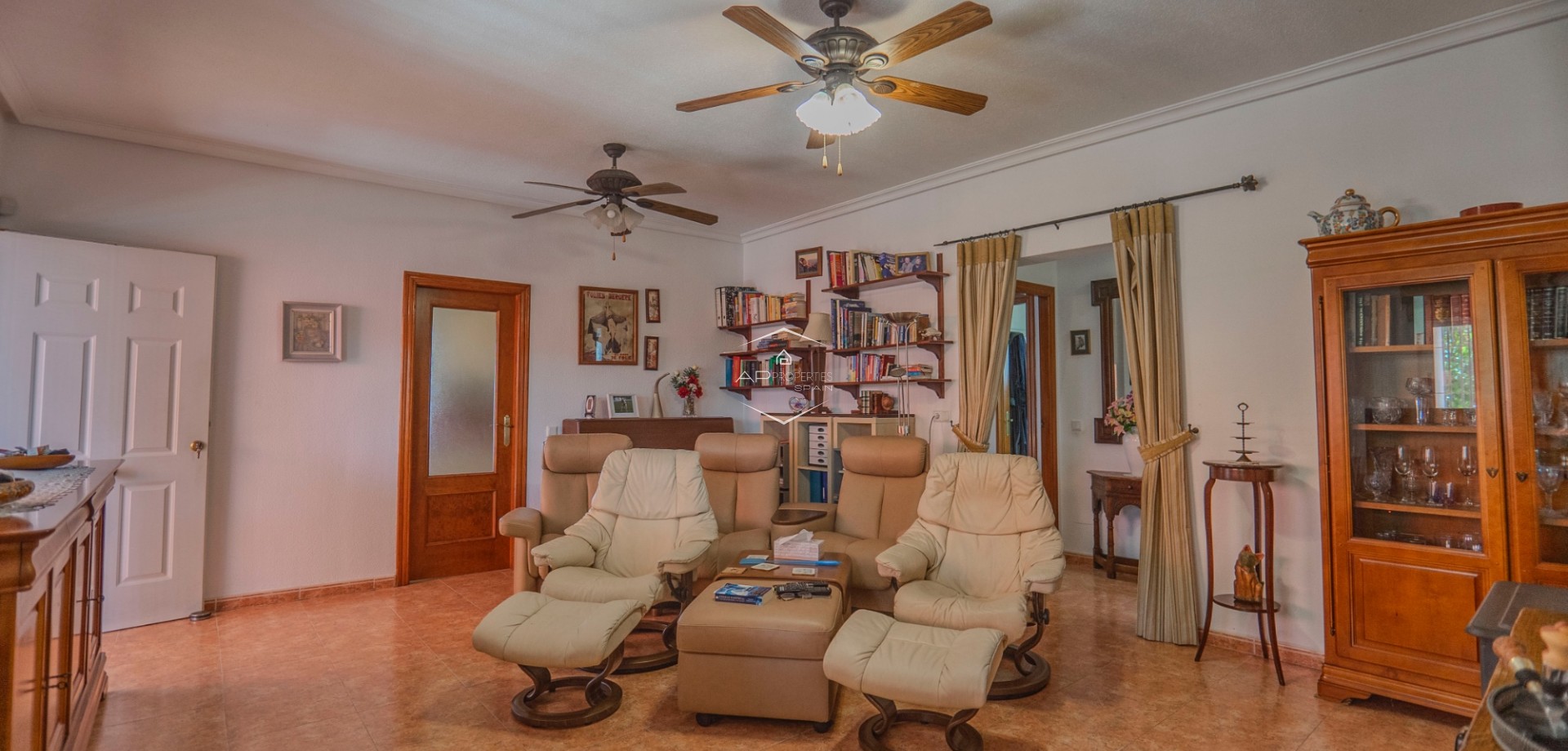Revente - Finca -
Orihuela - San Bartolome
